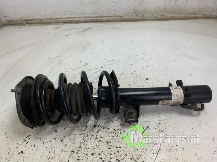 Schokdemperpoot links-voor van een Mini Clubman, Gebruikt, -, -, Ophalen of Verzenden