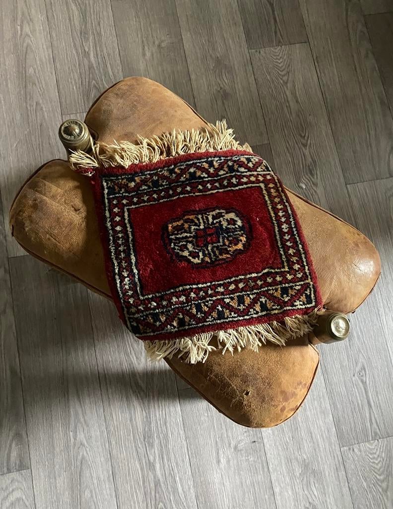 Voetenbankje, Ophalen, Minder dan 50 cm, Gebruikt, Leer