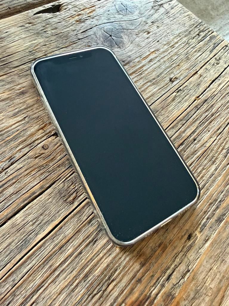 Apple iPhone 12 pro/ Zilver/ 128gb / Nette staat! Origineel!, 128 GB, Zo goed als nieuw, 76 %, Zonder simlock