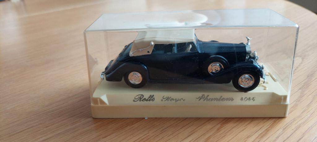 Rolls Royce Phantom model auto, Hobby en Vrije tijd, Modelauto's | 1:18, Ophalen, Zo goed als nieuw, Auto, Overige merken
