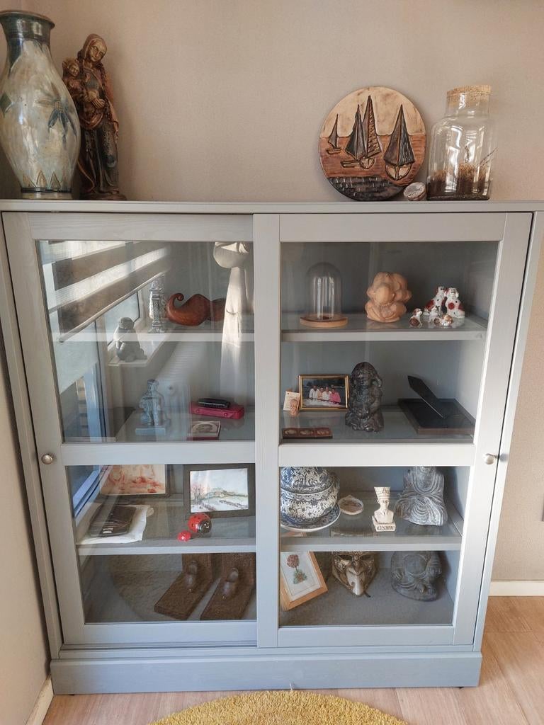 Ikea Idasen vitrinekast met schuifdeuren - Grijs, Ophalen, Met deur(en), 100 tot 150 cm, 100 tot 150 cm