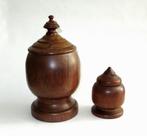 Twee vintage eikenhouten tabakspotten., Ophalen of Verzenden