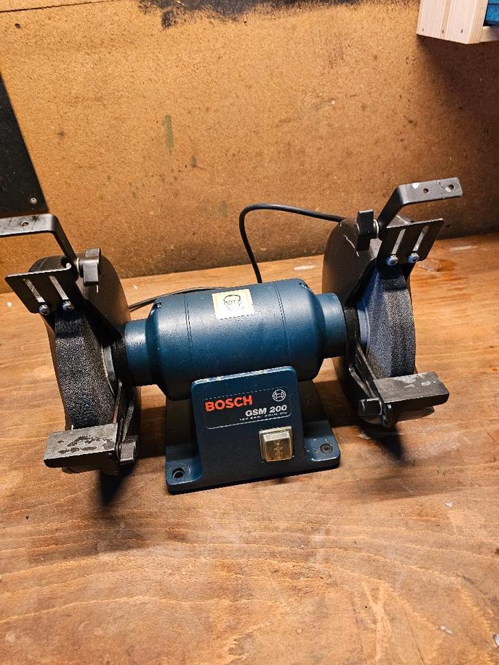 Bosch Werkbankslijpmachine GSM 200 D Professional, Doe-het-zelf en Verbouw, Gereedschap | Schuurmachines, Gebruikt, Bandschuurmachine