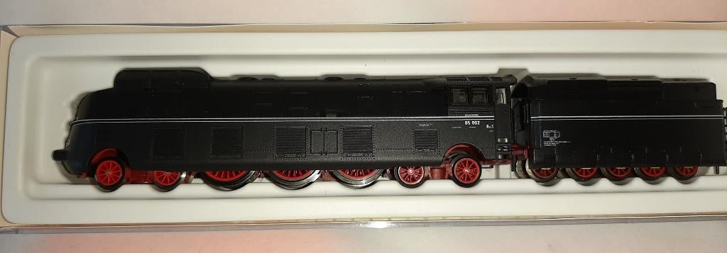 Arnold 2211 BR 05 002 der DRG, Stromlinie zwart OVP., Arnold, Ophalen of Verzenden, Zo goed als nieuw, Analoog