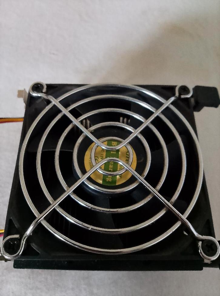 CPU Koeler met 12V Ball Bearing Fan, Computers en Software, Computerkoelers, Refurbished, Luchtkoeling, Ophalen of Verzenden