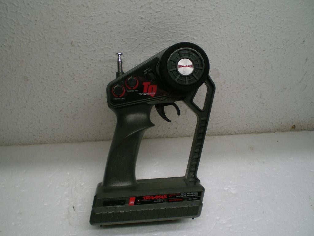TRAXXAS TQ 27 MHz AM TQ-ZENDER, Hobby en Vrije tijd, Modelbouw | Radiografisch | Auto's, Ophalen of Verzenden, Zo goed als nieuw