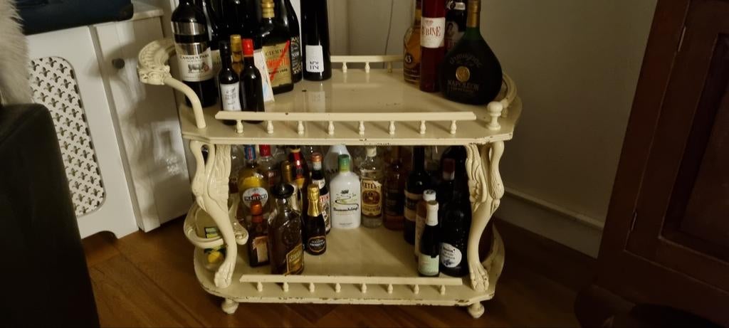 Engelse antieke thee/drankentafel met houtsnijwerk, Ophalen