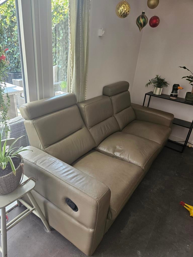 Gratis  bankstel, Gebruikt, Driepersoons, Ophalen of Verzenden, Rechte bank