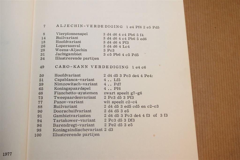 Schaakopening 2 — Aljechin, Caro-Kann & Pirc-Verdediging, Boeken, Ophalen of Verzenden, Gelezen, Watersport en Hengelsport