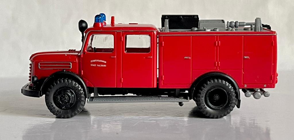 Roco 1363: Steyr 586 TLF 1500 brandweer vd Stad Salzburg, Ophalen of Verzenden, Zo goed als nieuw, Bus of Vrachtwagen, Roco