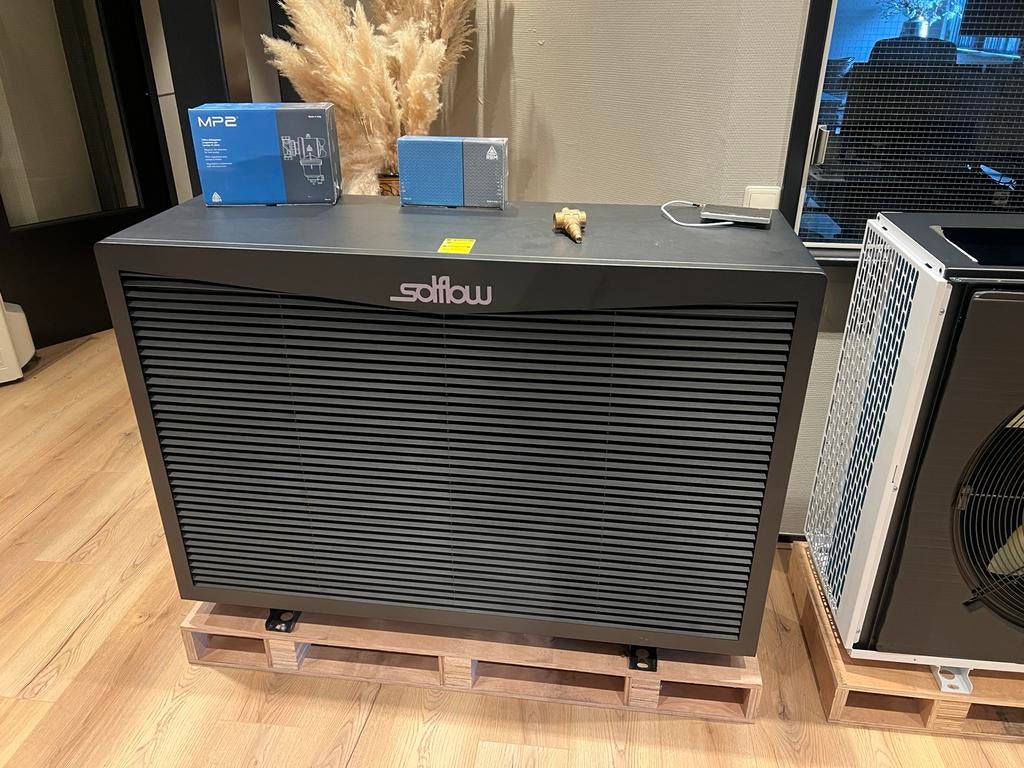 Solflow 12kW R290 GRATIS Warmtepomp WANT €3150 subsidie!!, Doe-het-zelf en Verbouw, Verwarming en Radiatoren, Hoog rendement (Hr)