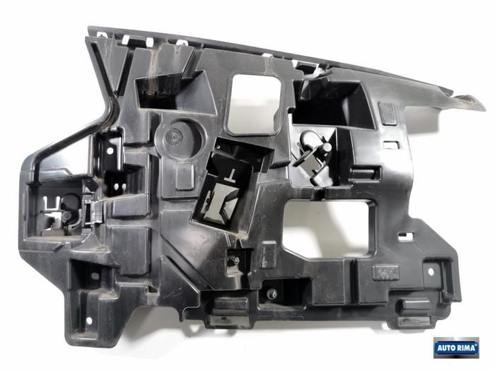 Bumpersteun rechts-voor van een Volvo V40, Gebruikt, -, -, Ophalen of Verzenden