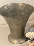 Antiek tinnen vaasje. Gemerkt. Nederlands tin., Antiek en Kunst, Antiek | Tin, Ophalen