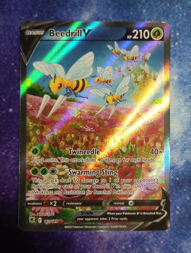 Pokemon Beedrill V Full Art Zeldsaam, Ophalen of Verzenden, Zo goed als nieuw, Losse kaart, Foil