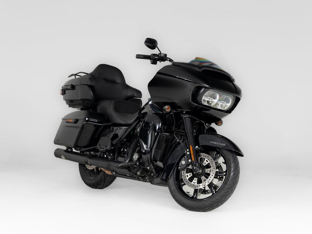 Harley-Davidson ROAD GLIDE LIMITED (bj 2023), Bedrijf, Meer dan 35 kW, 1868 cc, 15 Twelve