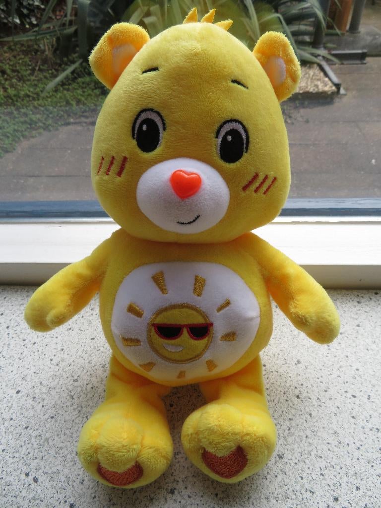 Care Bears Troetelbeer geel met zon en zonnebril ca 30 cm, Geel, Beer, Ophalen of Verzenden, Zo goed als nieuw