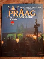 Praag, een historische stad, Ophalen of Verzenden, Zo goed als nieuw