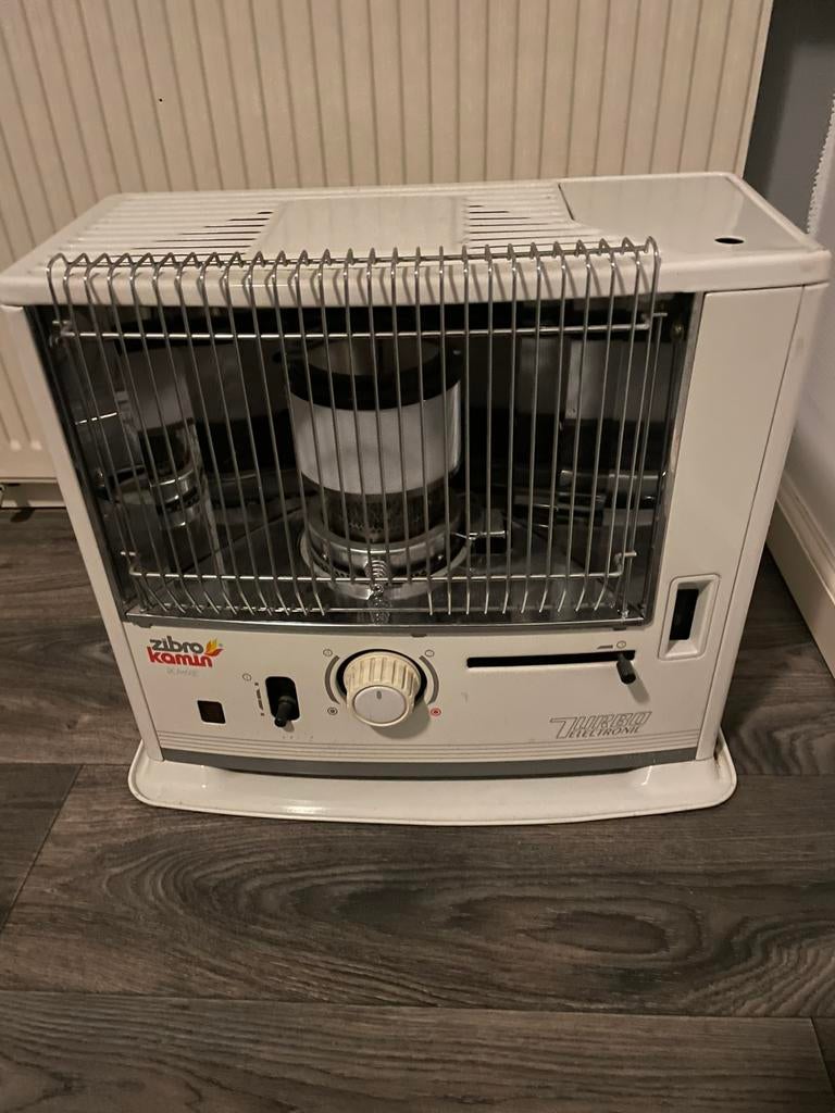 Zibro Kamin peteoleum kachel!, Ophalen, Zo goed als nieuw, Overige brandstoffen, Petroleumkachel