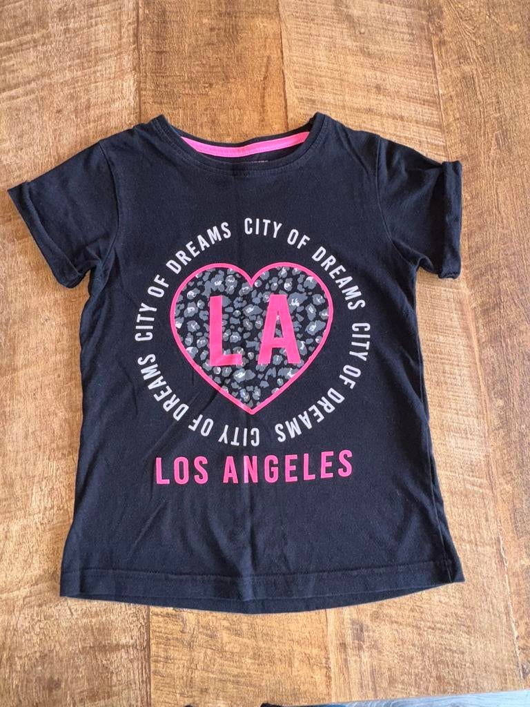 Zwart meisjes t-shirts met opdruk maat 128, Kinderen en Baby's, Kinderkleding | Maat 128, Ophalen of Verzenden, Zo goed als nieuw