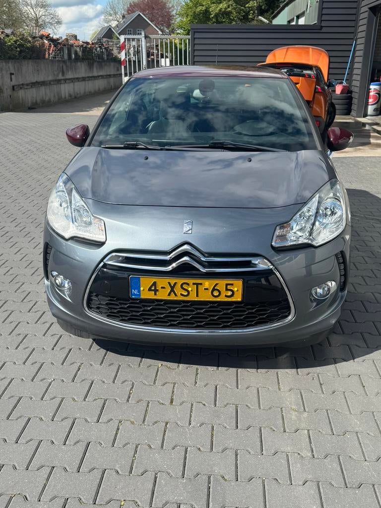 Citroën DS3 1.6 THP Sport Chic 2011 Grijs , APK 3-5-2027, 15 km/l, 49 €/maand, Handgeschakeld, 570 kg