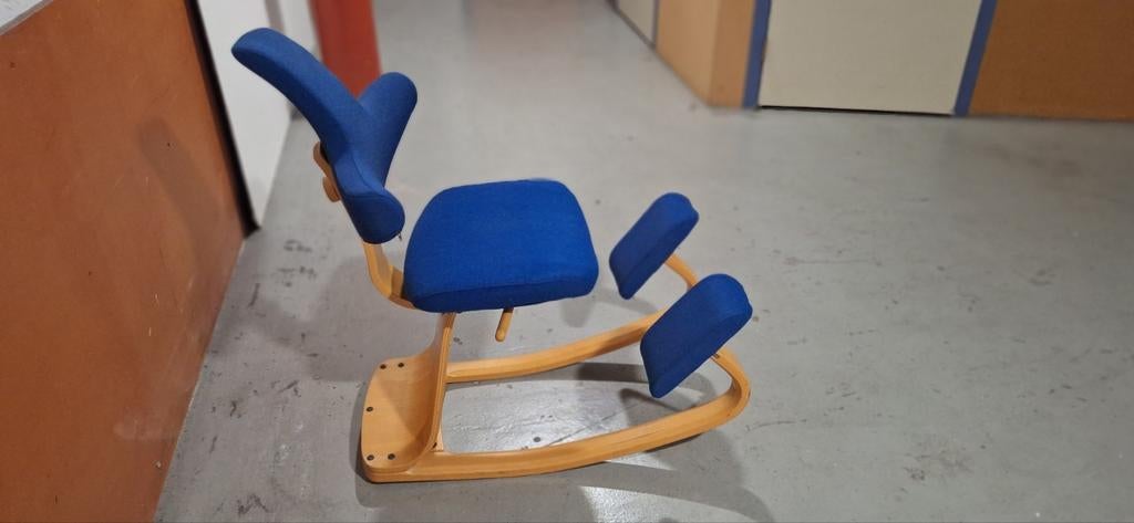 Stokke varier balance bureaustoel, Huis en Inrichting, Bureaustoelen, Ophalen, Zo goed als nieuw, Blauw