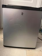 Mini koelkast / Mini bar / CHIQ CSD46D4D, Ophalen, Minder dan 75 liter, Zonder vriesvak, Gebruikt