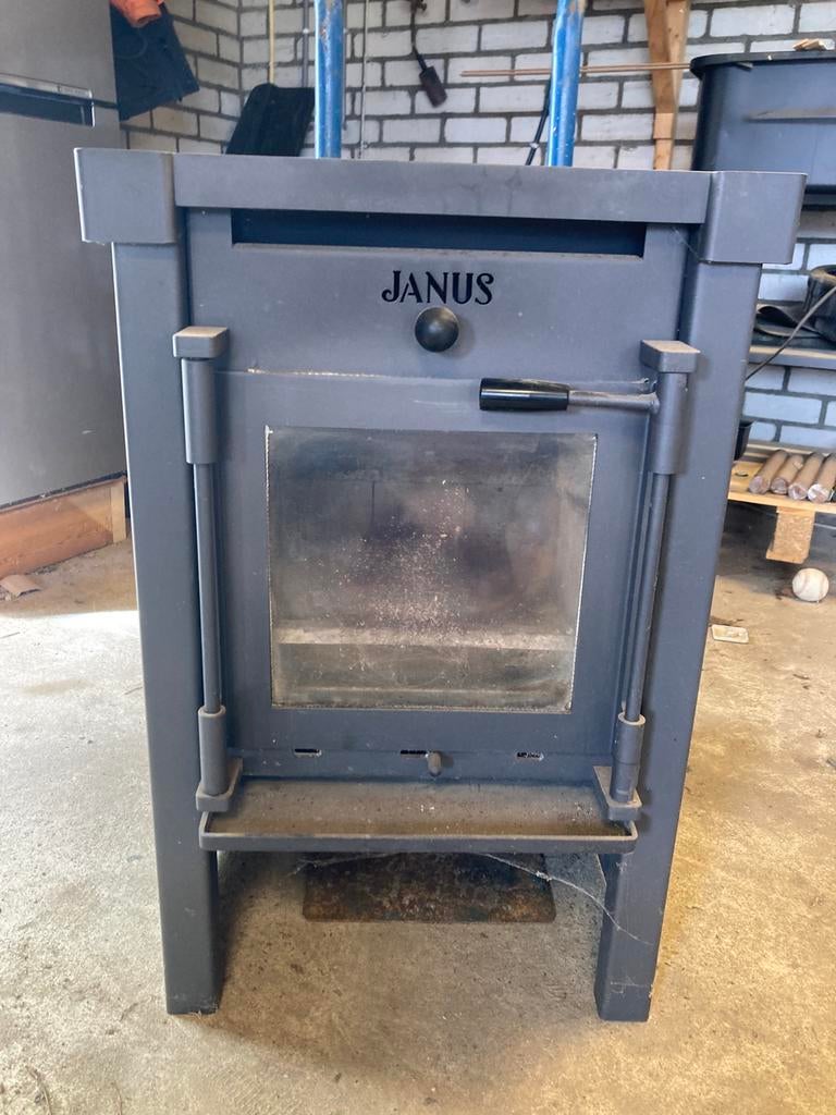 Janus houtkachel, Huis en Inrichting, Kachels, Ophalen, Gebruikt, Houtkachel, Vrijstaand