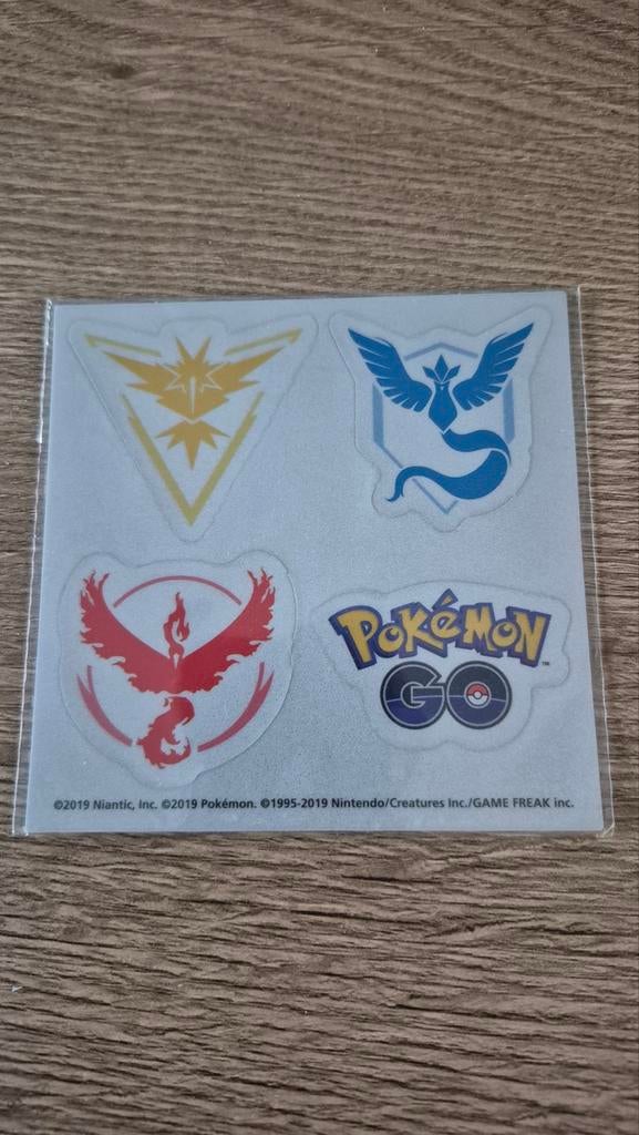 Pokémon Go Fest Sticker Set - Team Instinct, Mystic, Valor, Ophalen of Verzenden, Nieuw, Strip of Tekenfilm