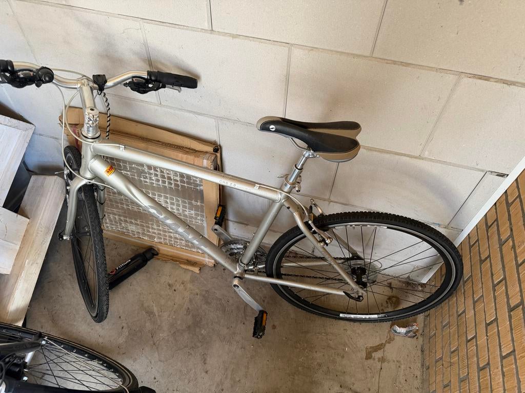 Giant City Bike - Weinig gebruikt, banden aan vervanging toe, Fietsen en Brommers, Fietsen | Heren | Herenfietsen, Ophalen of Verzenden