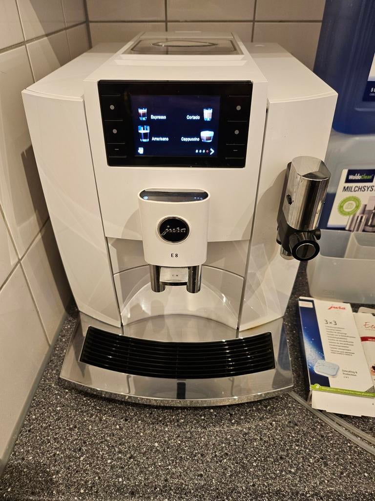 Jura  e8, Witgoed en Apparatuur, Koffiezetapparaten, Ophalen of Verzenden, Koffiemachine