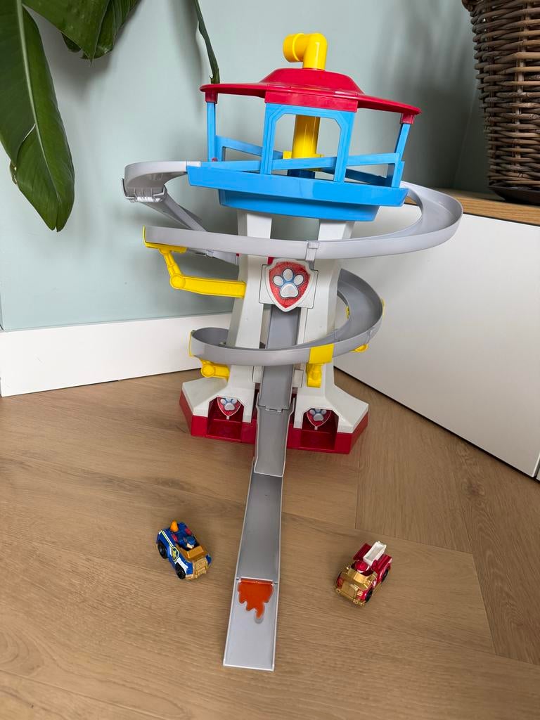 PAW Patrol True Metal Hoofdkwartier Racebaan, Kinderen en Baby's, Speelgoed | Actiefiguren, Ophalen, Gebruikt
