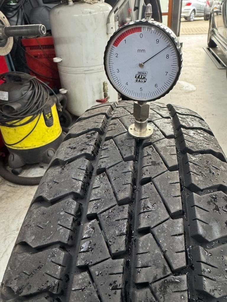 195-70-15 goodyear bus band, Ophalen, Gebruikt