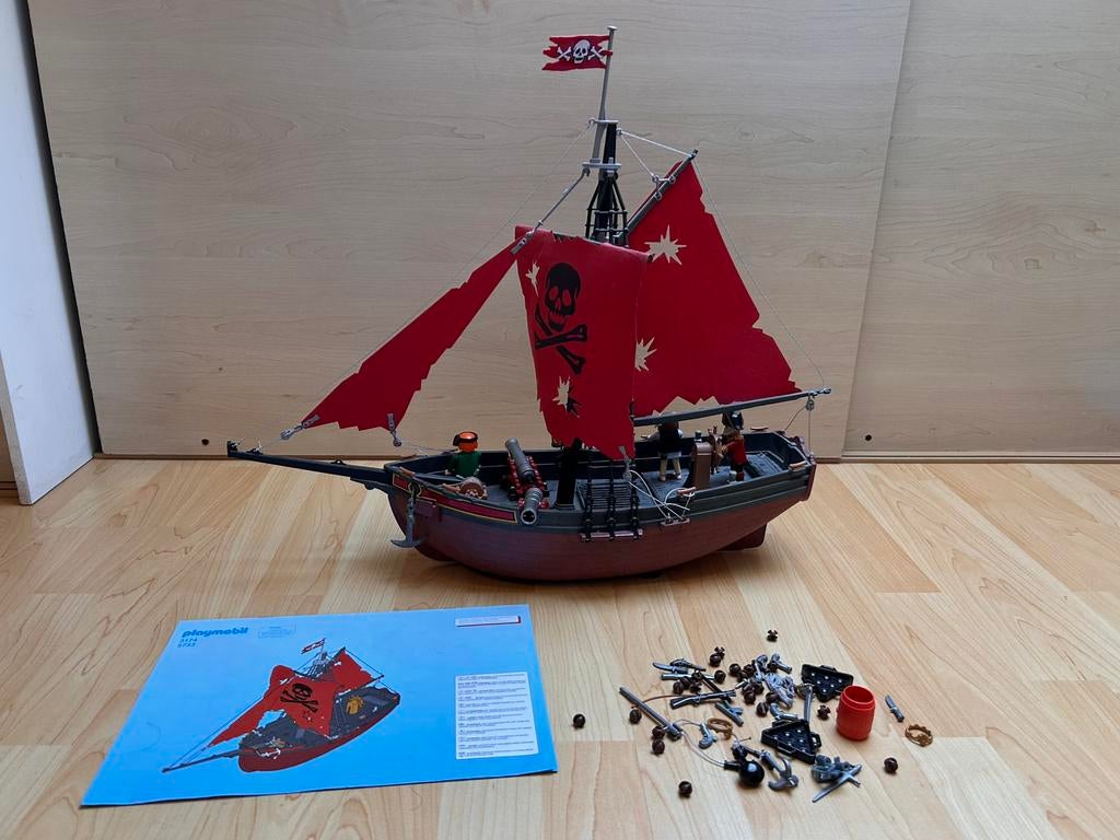 Piratenschip 3174 en piraat met roeiboot 3937, Ophalen, Gebruikt, Complete set