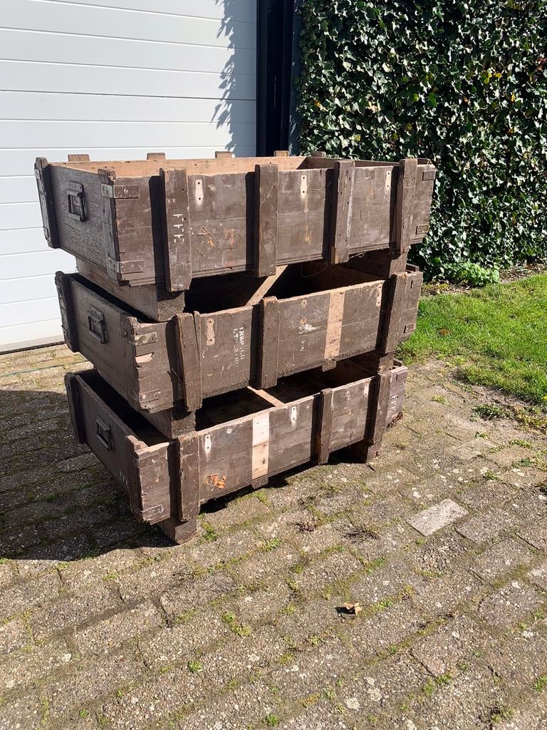 Houten kisten, Ophalen, Gebruikt