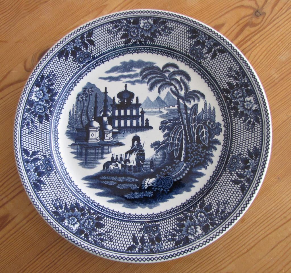 Bord met decor Delhi van Petrus Regout Maastricht holland, Ophalen, Vintage, Gebruikt, Blauw