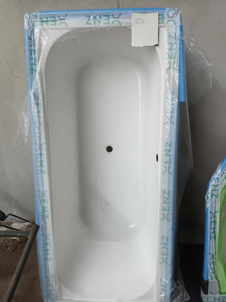 Nieuw ligbad, Doe-het-zelf en Verbouw, Sanitair, Ophalen, Nieuw, Bad