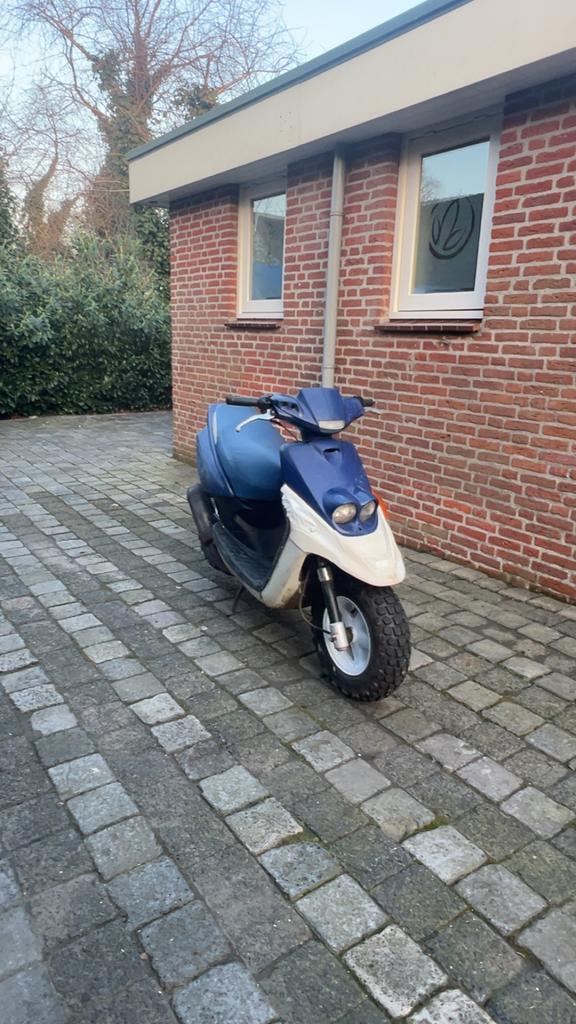 Yamaha BWS, Fietsen en Brommers, Scooters | Yamaha, Gebruikt, Overige modellen, Benzine, Ophalen