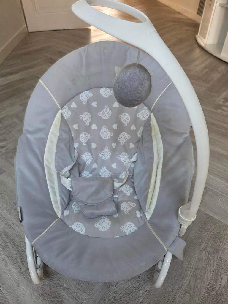 Grijze wipstoel met speelboog gratis, Kinderen en Baby's, Wipstoeltjes, Ophalen