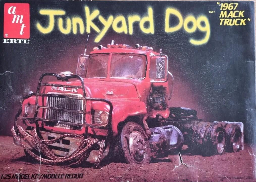 GEZOCHT, 'Mack Truck Junkyard Dog' AMT/ERTL no: 6653'., Overige merken, Groter dan 1:32, Nieuw, Ophalen of Verzenden