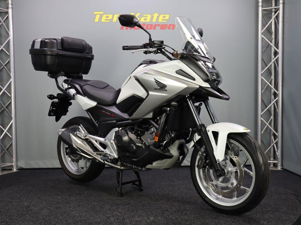 Honda NC 750 X, Motoren, Motoren | Honda, 745 cc, Bedrijf, Meer dan 35 kW, Toermotor