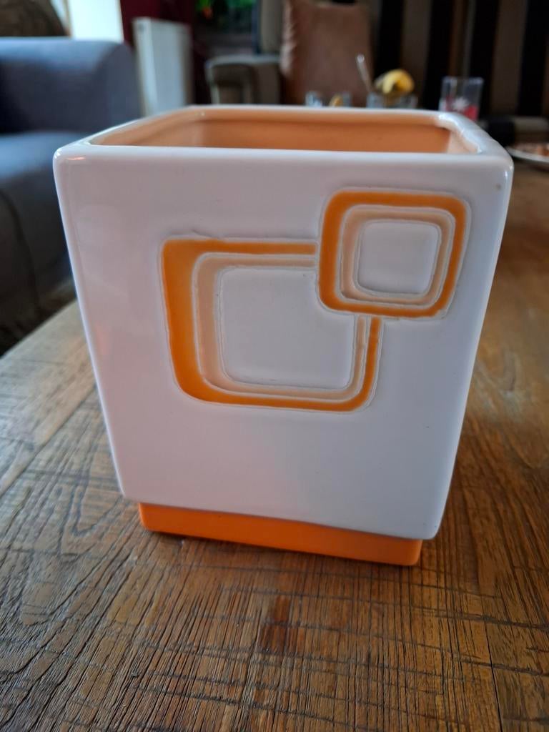 Vintage Oranje Bloempot met Retro Design, Tuin en Terras, Bloempotten, Rond, Binnen, Ophalen of Verzenden, Zo goed als nieuw
