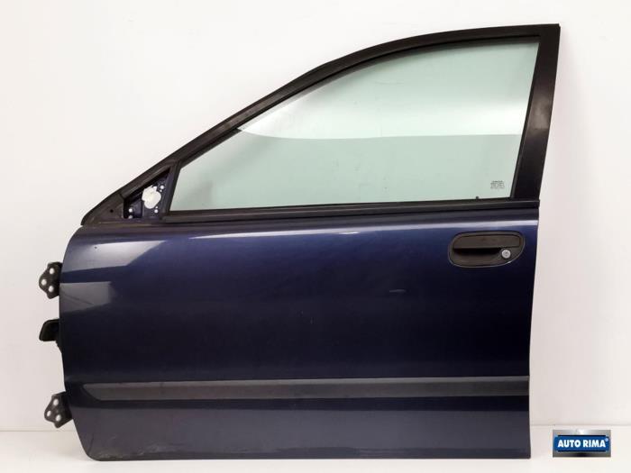 Portier 4Deurs links-voor van een Volvo V40 (343), Gebruikt, -, Deur, -