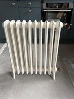 Gietijzeren antieke radiator, Ophalen, 30 tot 80 cm, Radiator, Zo goed als nieuw