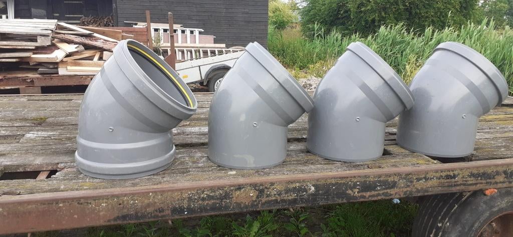 pvc buizen, Doe-het-zelf en Verbouw, Buizen en Afvoer, Ophalen, Pvc, 4 tot 6 meter, Zo goed als nieuw