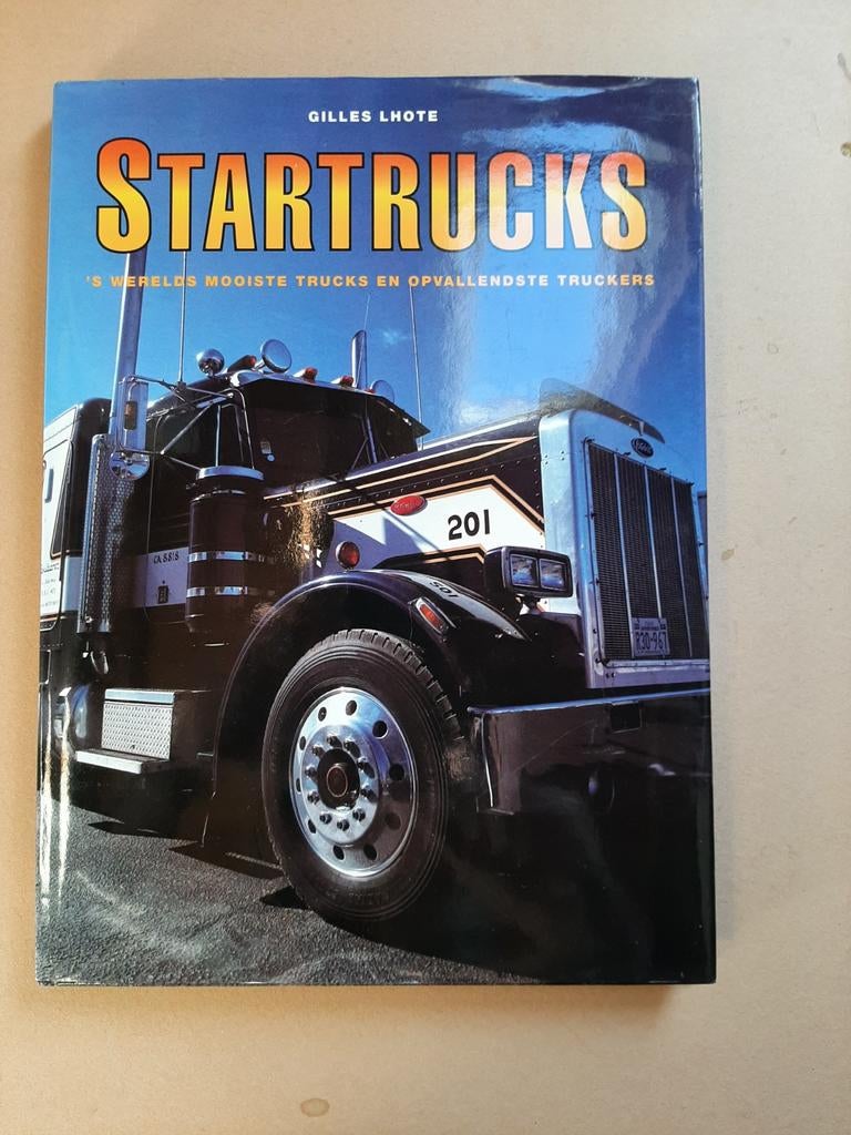 Startrucks., Boeken, Auto's | Boeken, Zo goed als nieuw, Algemeen, Ophalen of Verzenden