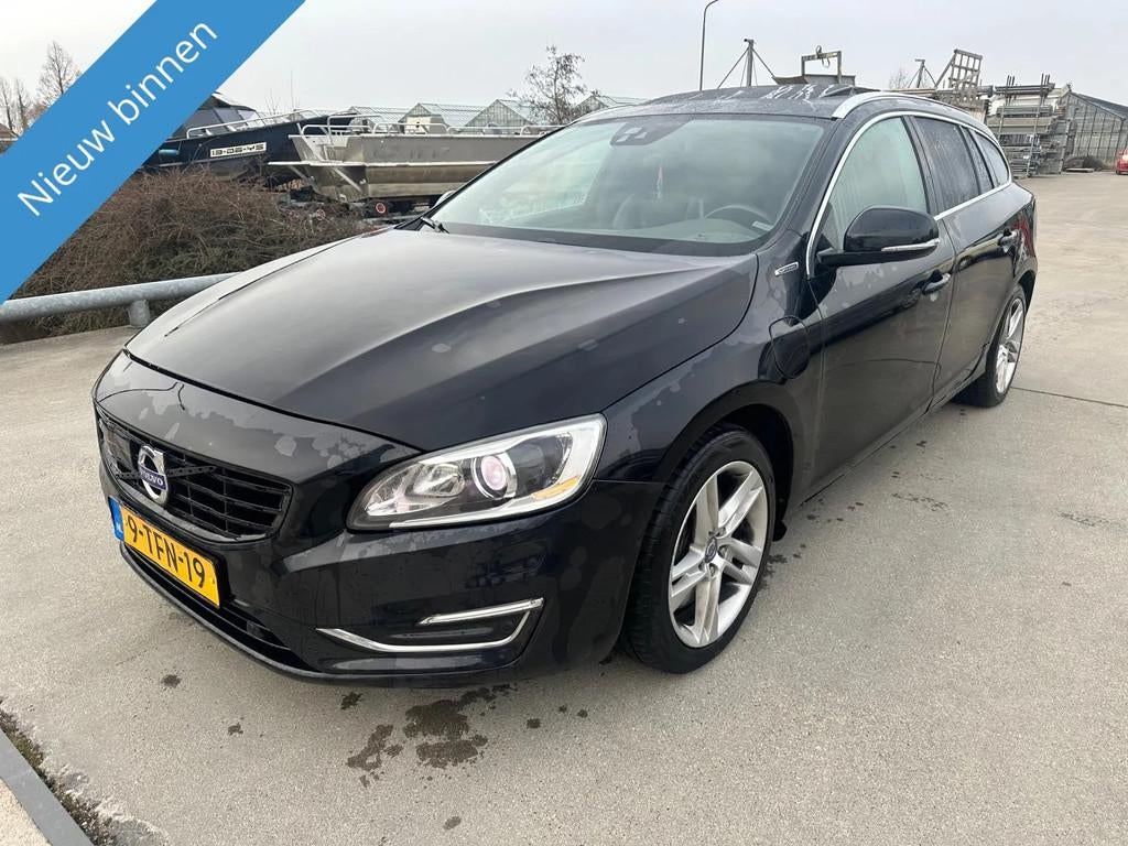 Volvo V60, Automaat, Zwart, Zwart, Vierwielaandrijving