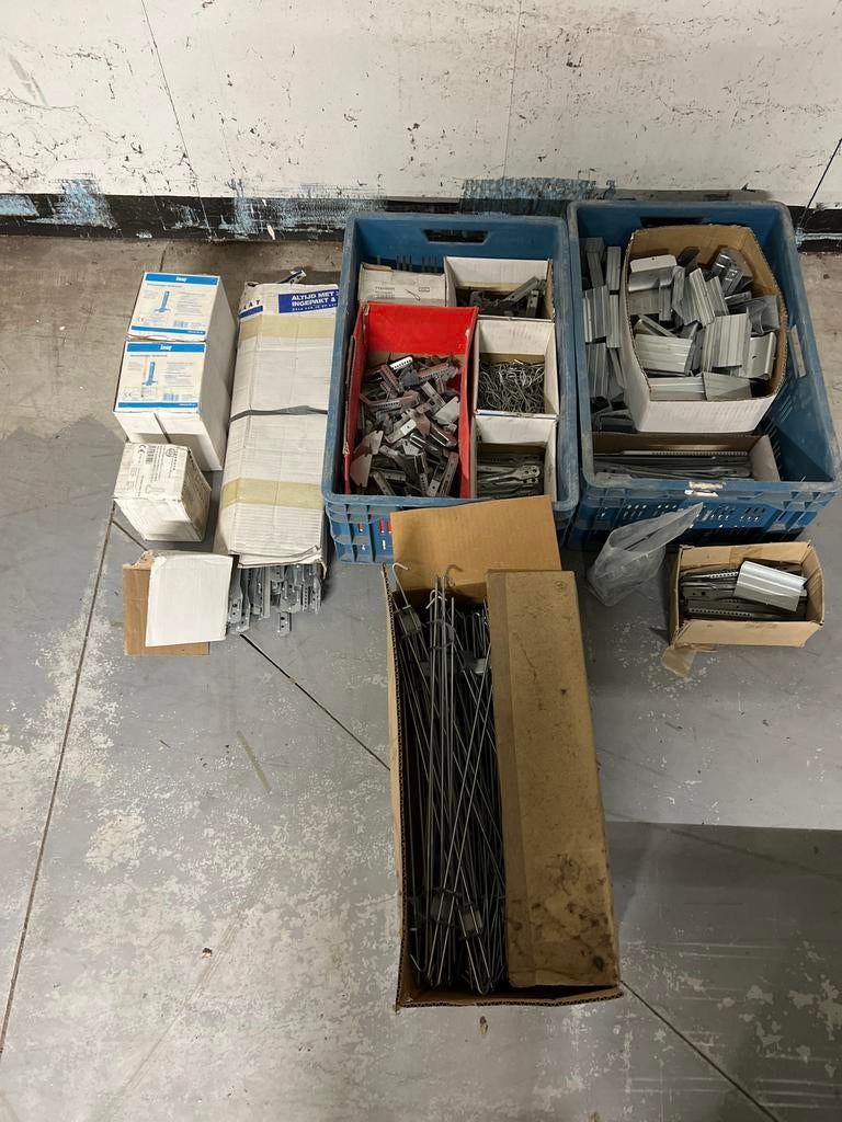 Diverse Metalstud Plafond Onderdelen - Nieuw en Gebruikt, Ophalen of Verzenden, Nieuw, Overige typen