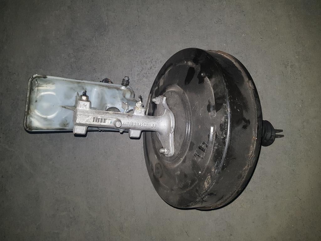 Rembekrachtiger Opel Vivaro 2.0 CDTI 16V 2013, Ophalen of Verzenden