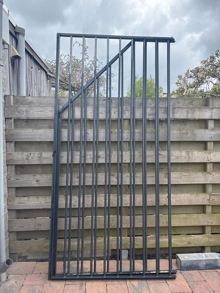 Gratis oud ijzer, Ophalen, Gebruikt, IJzer, Spijlenhekwerk