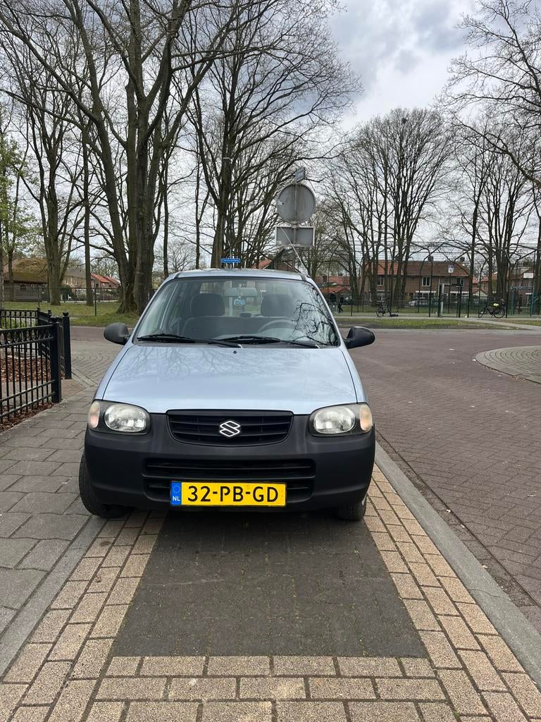 Suzuki alto NIEUWE APK TOPSTAAT, Voorwielaandrijving, Stof, 4 cilinders, 4 stoelen